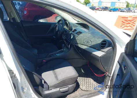 2010 Mazda Mazda3 I Touring z USA, uszkodzony, nr VIN JM1BL1SF3A1194185